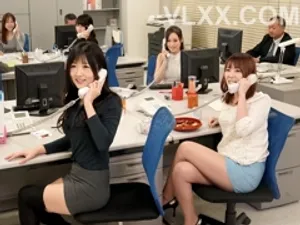 36岁的已婚妇女Rika拥有丰满的身材和诱人的个性，她要求参加这个节目，因为她想和丈夫以外的男人做爱。